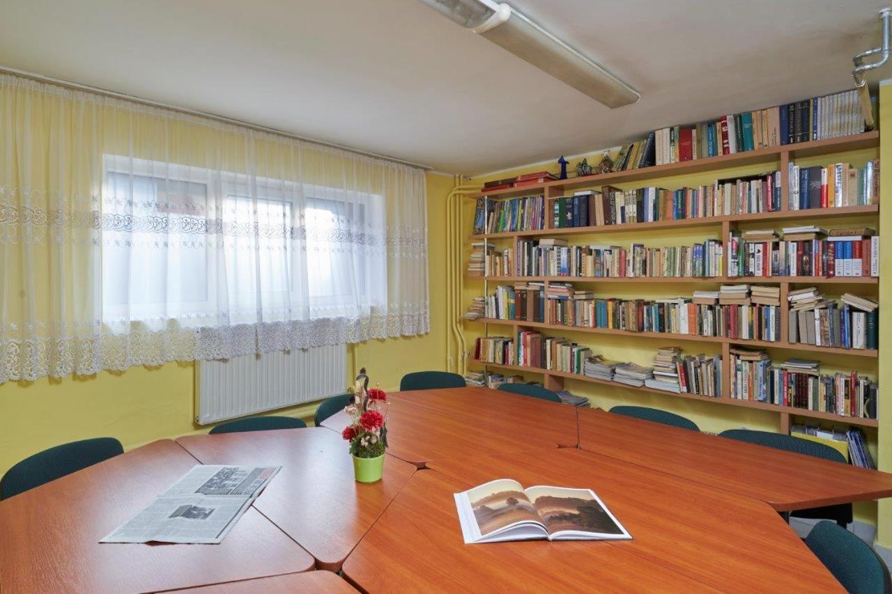 Szkolne Schronisko Mlodziezowe W Olsztynie Hostel Opolznevoye Bagian luar foto
